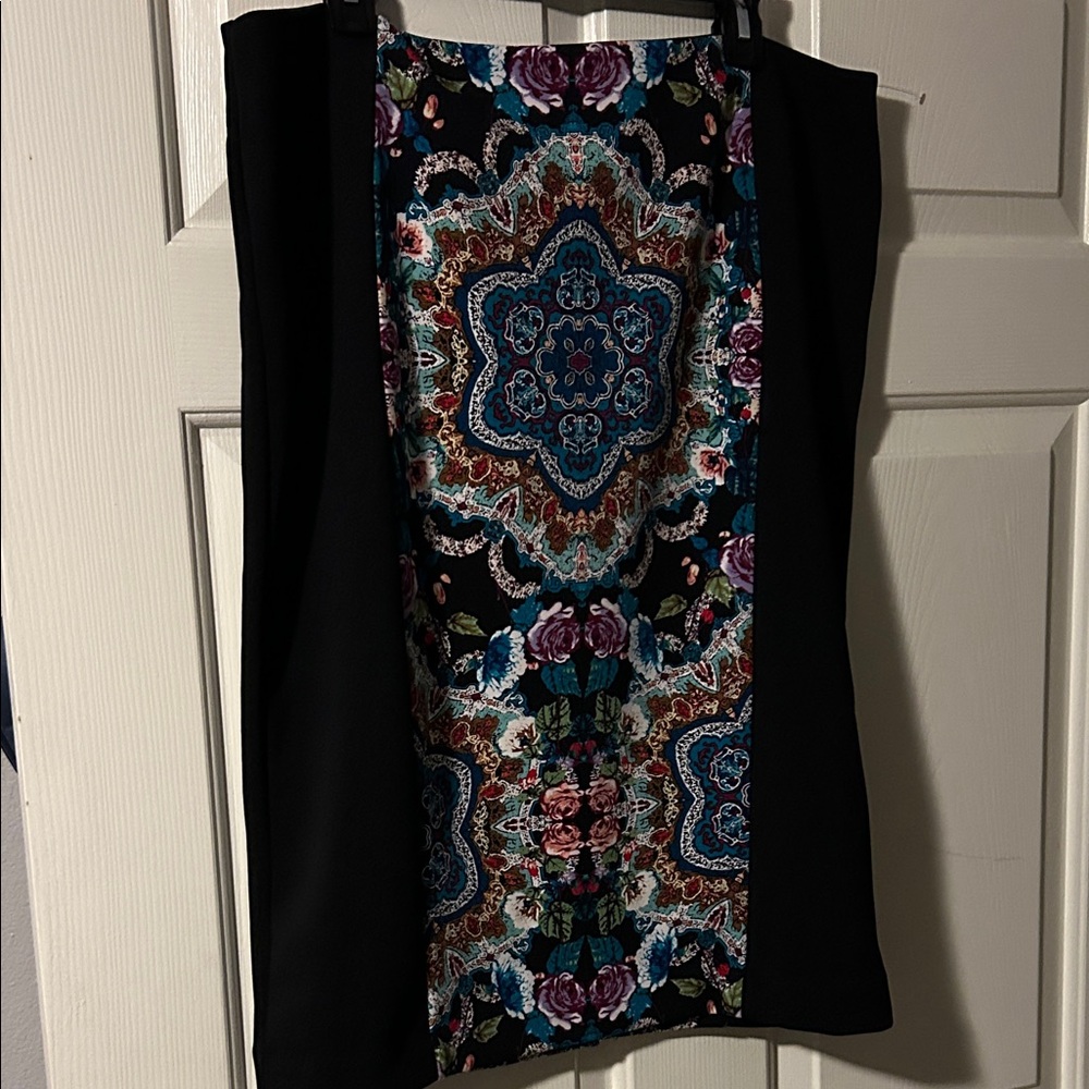 Nicole Miller Black and Multicolor Patterned Skirt